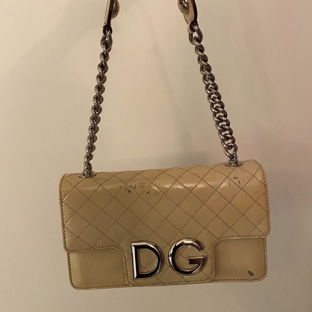 - Dolce and Gabbana Shiny Leather Purse sign of wear